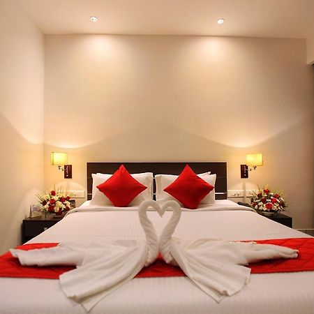 Hotel San Коллам Экстерьер фото
