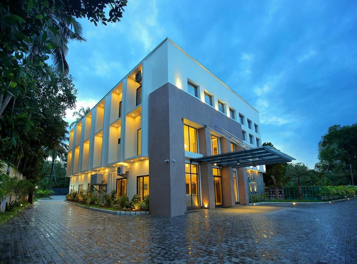 Hotel San Коллам Экстерьер фото